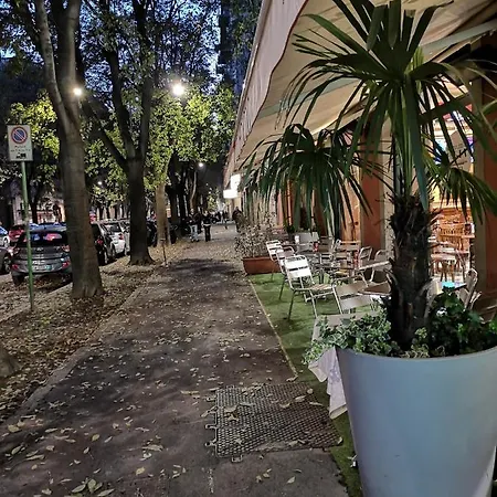 Laura's Milano